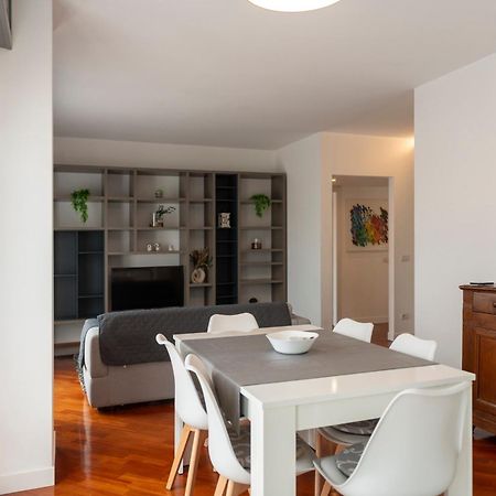Villa Fenix Milano Exteriör bild