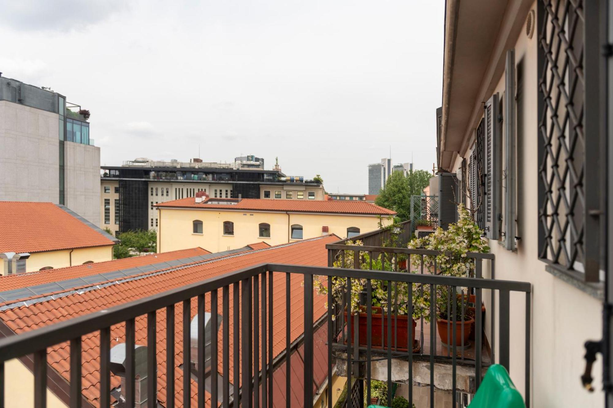 Villa Fenix Milano Exteriör bild